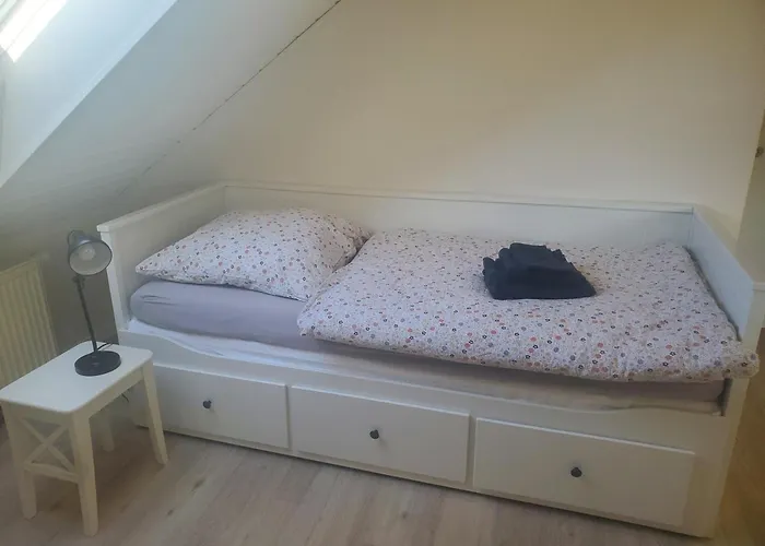 Saaleblick Apartmán *